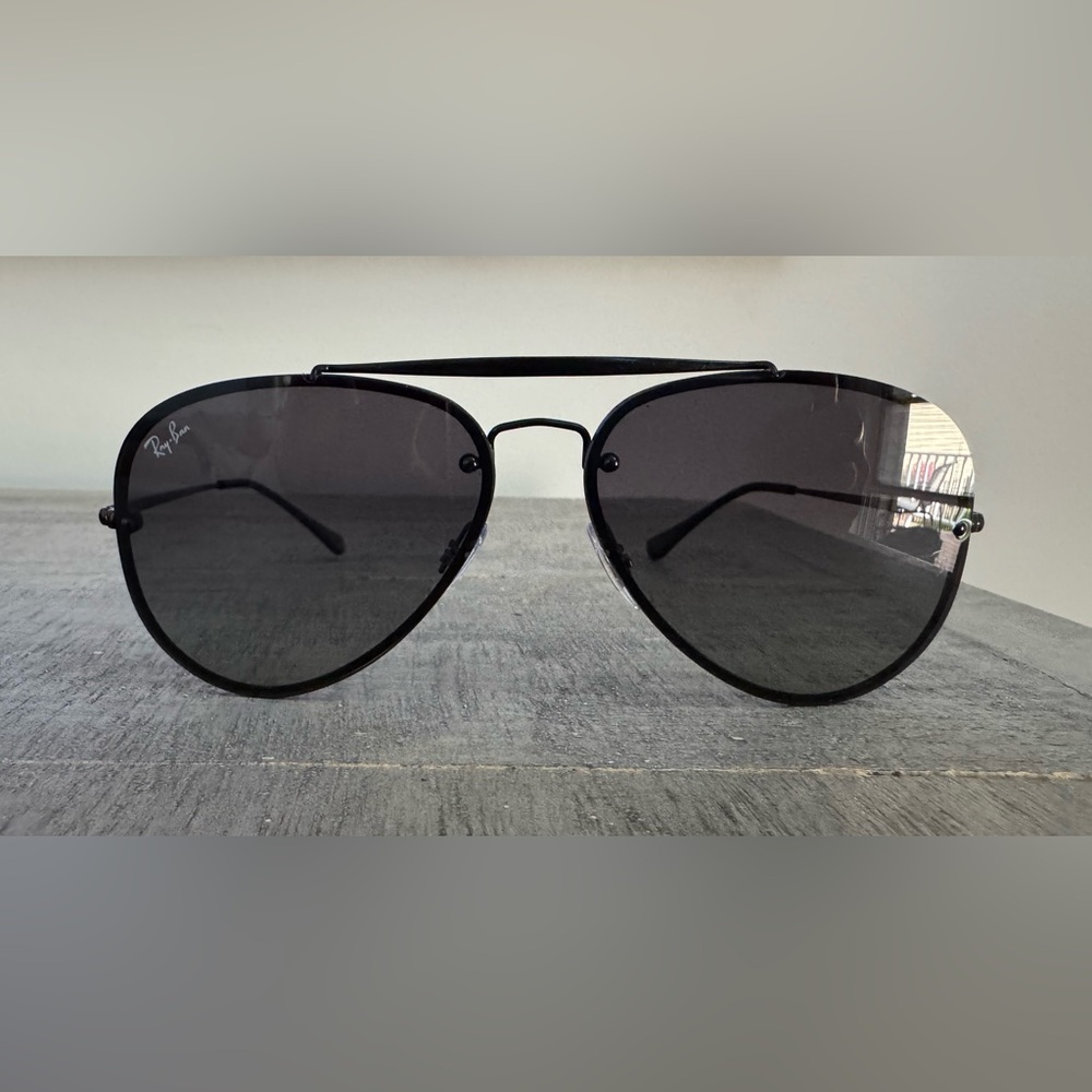 Black Aviator Sunglasses